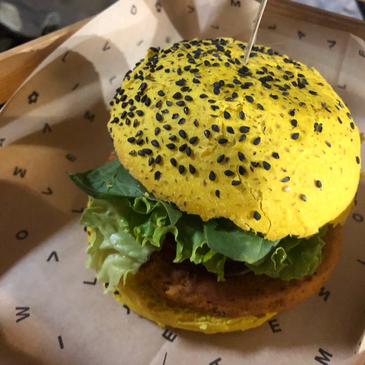 photo of Flower Burger Spicy cecio shared by @ilmondodici on  10 Jul 2022 - review