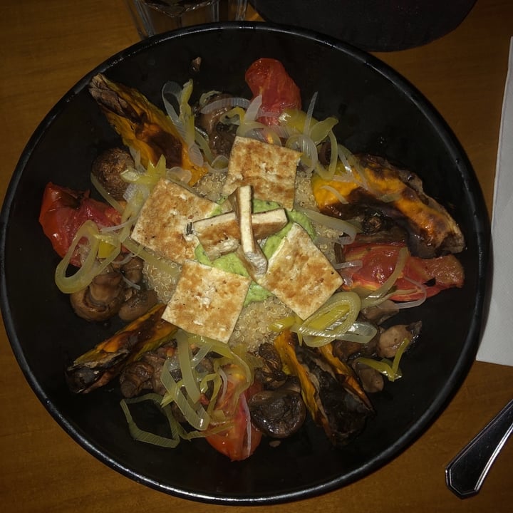 review photo of Johnny B. Good Neuquén Asian Bowl shared by @lulitu on 23 Feb 2020 - review