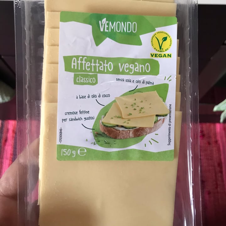 photo of Vemondo Affettato Vegano shared by @niclaps on  30 Sep 2022 - review