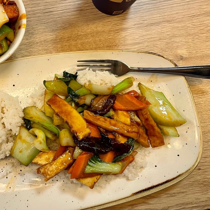 photo of ChopChop Asian Express Pak Choi Tofu shared by @nordicplant on  25 Sep 2021 - review