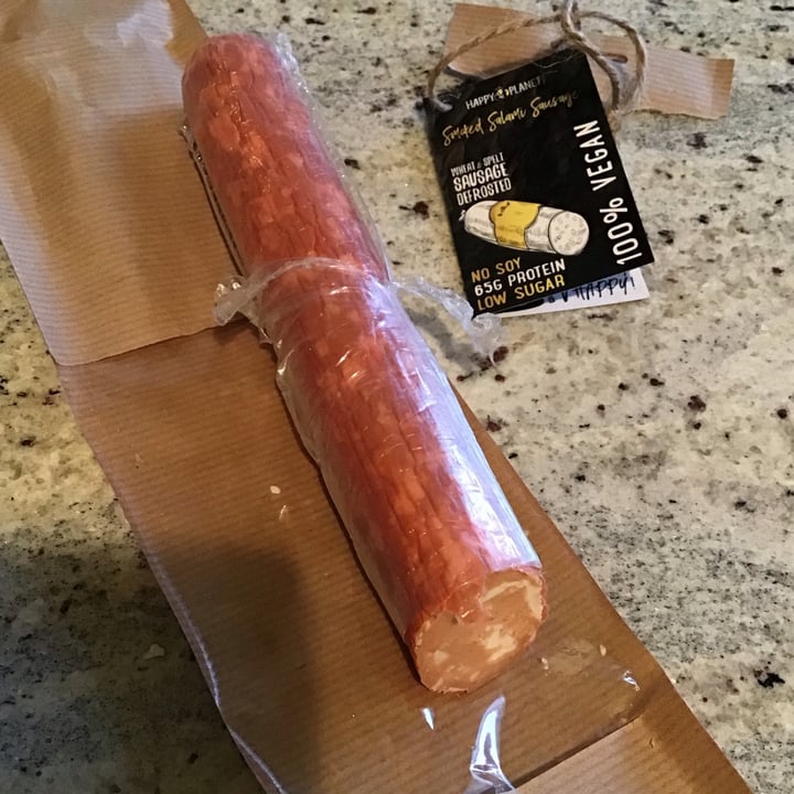 photo of Happy V Planet Vegan Hardwood Smoked Salami shared by @triglifafalelotosus on  25 Dec 2021 - review