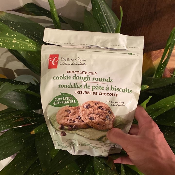 review photo of President's Choice Cookie Dough Rounds shared by @decitoe on 12 Jan 2022 - review