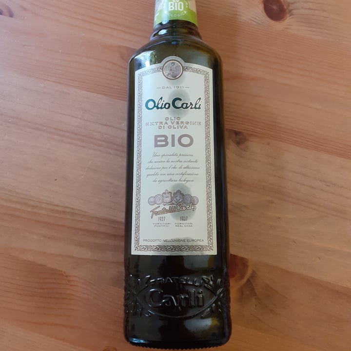 photo of Fratelli Carli Olio Extra Verģine di Oliva bio shared by @giuliamau on  13 Apr 2022 - review