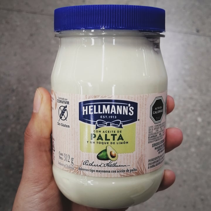 photo of Hellmann’s Mayonesa Vegana con Aceite De Palta y un Toque de Limon shared by @steffykonig on  09 Sep 2020 - review