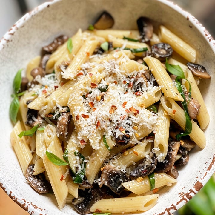 review photo of Violife Just Like Parmesan Wedge shared by @thenewfoundyorker on 21 May 2020 - review