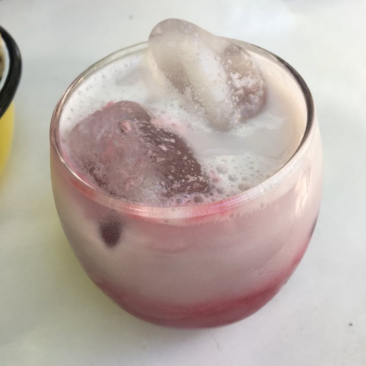 review photo of Bioma Café pink milk shared by @catalinabuffarini on 21 Nov 2021 - review