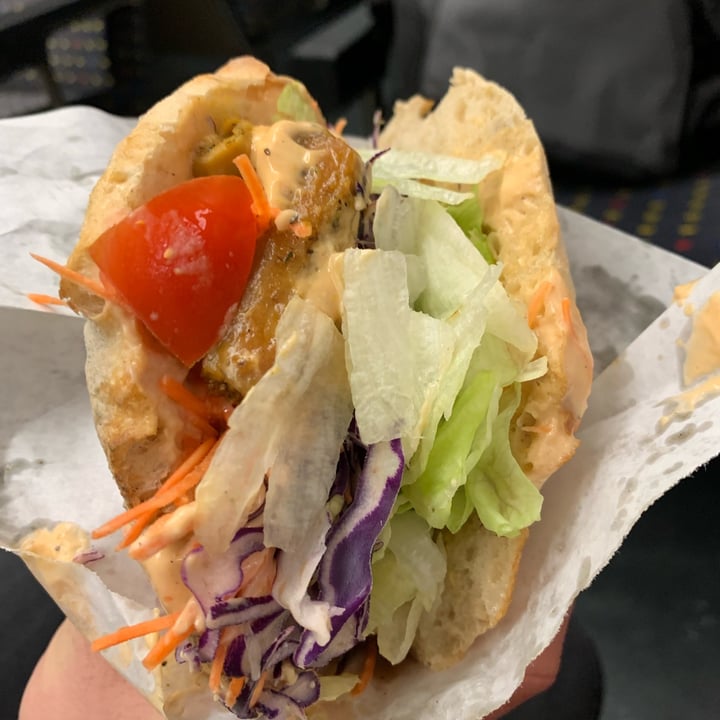 review photo of Veganitas Plant-chicken pita shared by @lindy6656 on 04 Dec 2021 - review