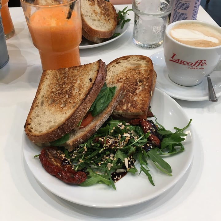 photo of Picnic Pastramheat Salad Sandwich shared by @grachel on  06 Apr 2019 - review