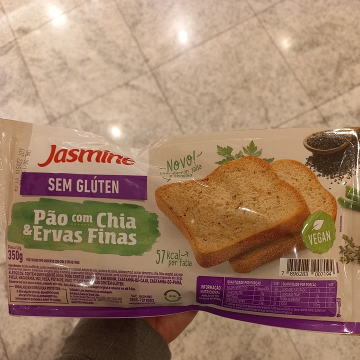 photo of Jasmine Pão com chia e ervas finas shared by @paulacp on  30 Jun 2022 - review