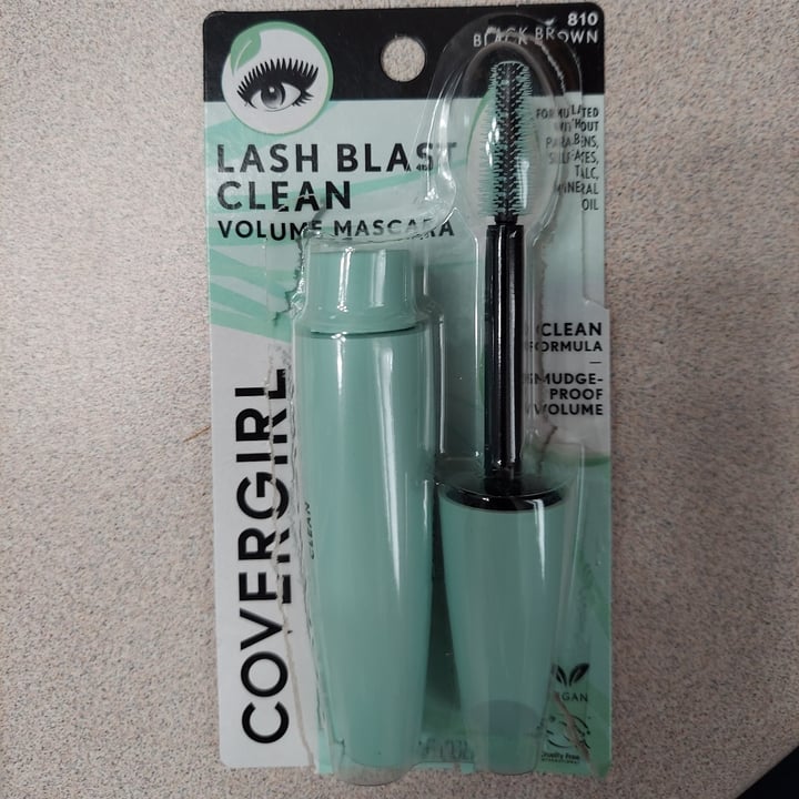 photo of Covergirl Lash Blast Clean Volume Mascara shared by @mikvegan on  01 Jul 2022 - review