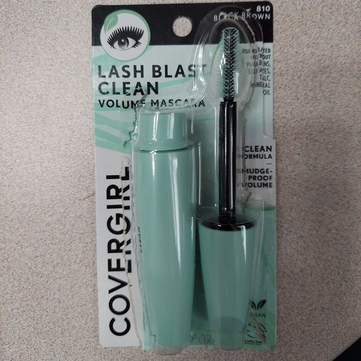 review photo of Covergirl Lash Blast Clean Volume Mascara shared by @mikvegan on 01 Jul 2022 - review