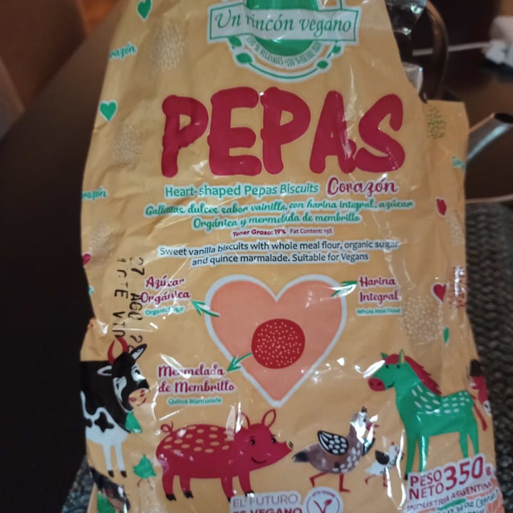 photo of Un Rincón Vegano Pepas de Corazon Galletitas Dulces con Sabor a Vainilla con Harina Integral, Azucar Organica y Mermelada de Membrillo shared by @daiii29 on  03 Feb 2022 - review