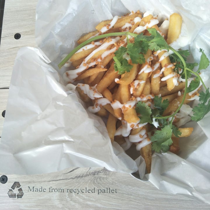 photo of VeganBurg Singapore Creamy Garlic Fries shared by @lou on  03 Mar 2018 - review