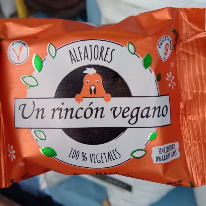 photo of Un Rincón Vegano Alfajor de Maní shared by @barryvegano on  22 Jun 2020 - review