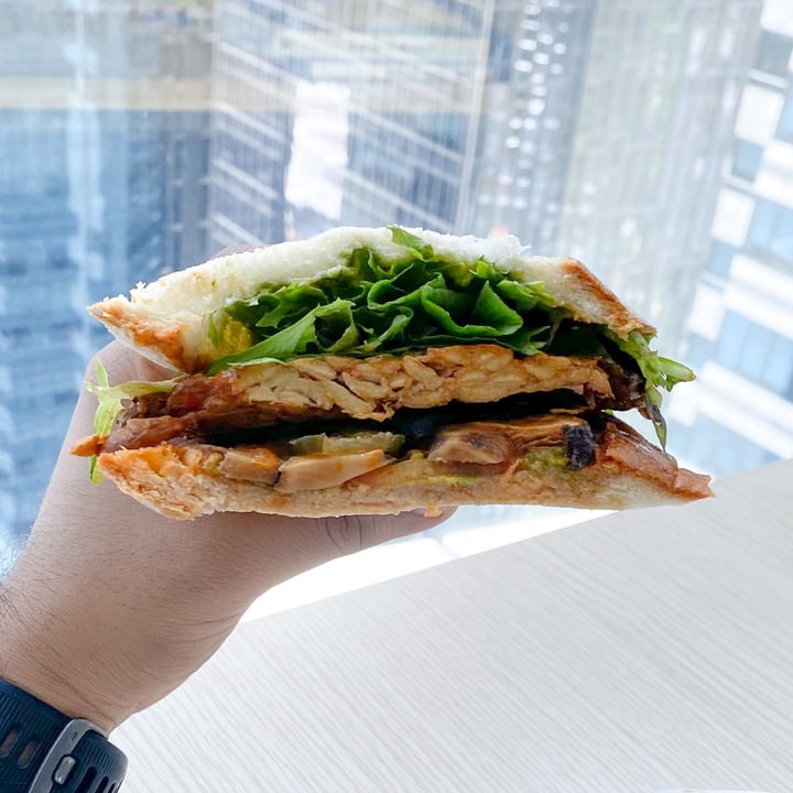 photo of Sarnies Club Tempeh Sandwich shared by @luc1f3r on  13 Apr 2021 - review