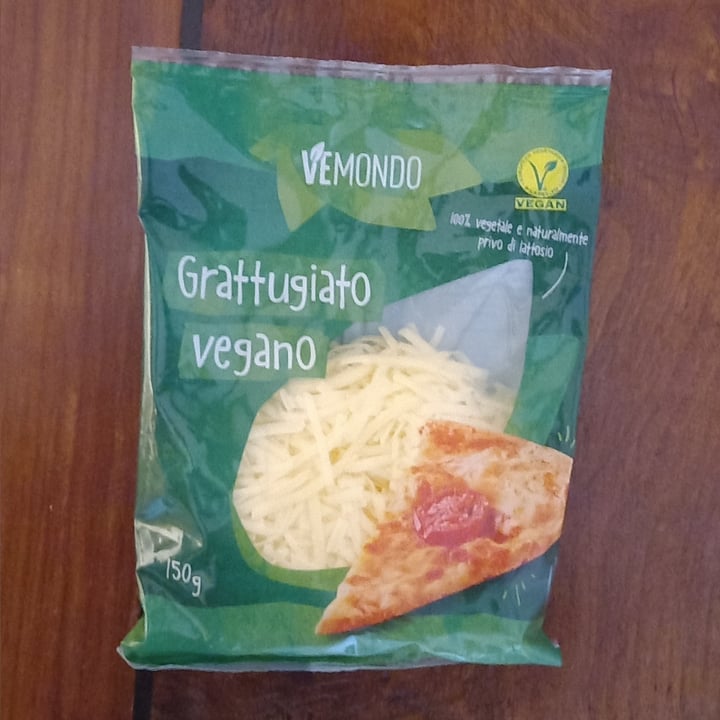 photo of Vemondo Vegetale cheese shared by @mariarosaria on  19 Mar 2022 - review