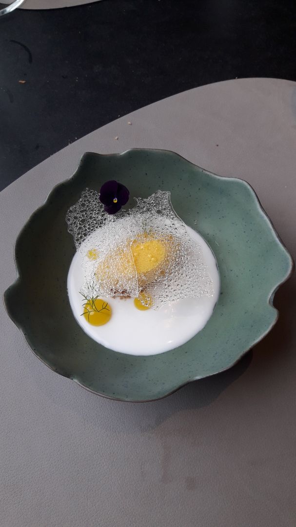 review photo of Misura Restaurant Mamia de coco, gel de naranja, sorbete de mango, txapela de caramelo shared by @bequisa9 on 16 Sep 2019 - review