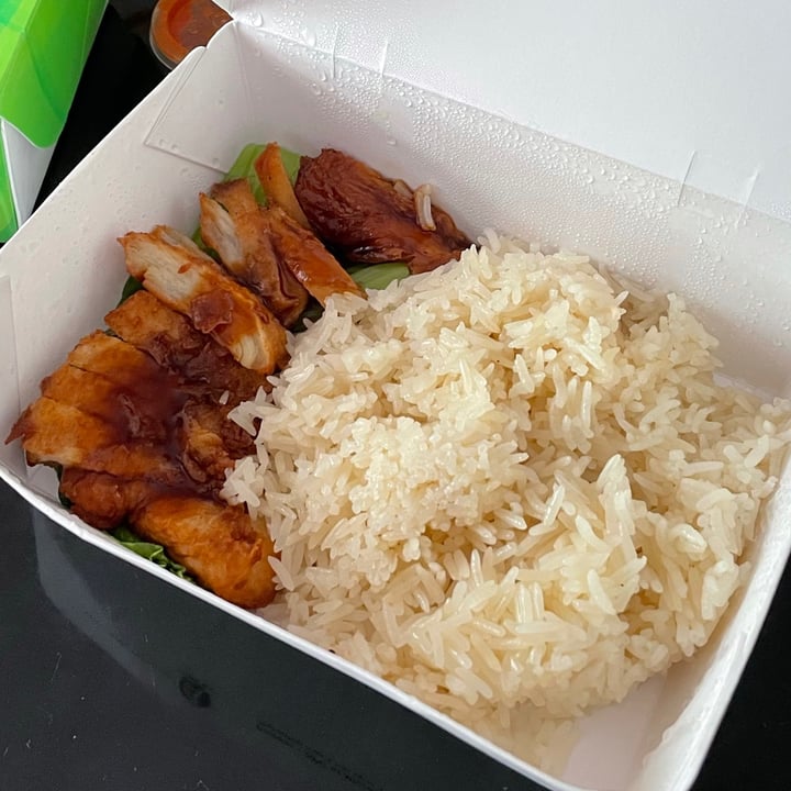 photo of D’Life Signature Chicken Rice shared by @kimjongquiche on  23 Jul 2021 - review