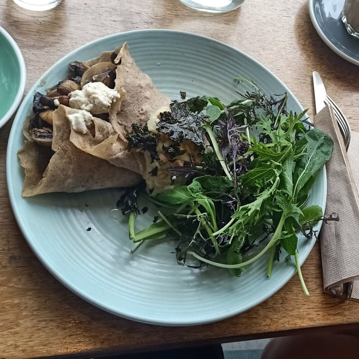photo of Mimosa Mushroom Crepe shared by @weeney on  10 Oct 2022 - review