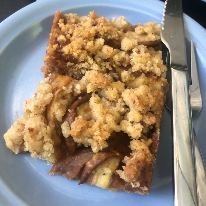 photo of Herbario Café Crumble de Almendras y frutos rojos shared by @victoriavillar on  06 Jan 2022 - review