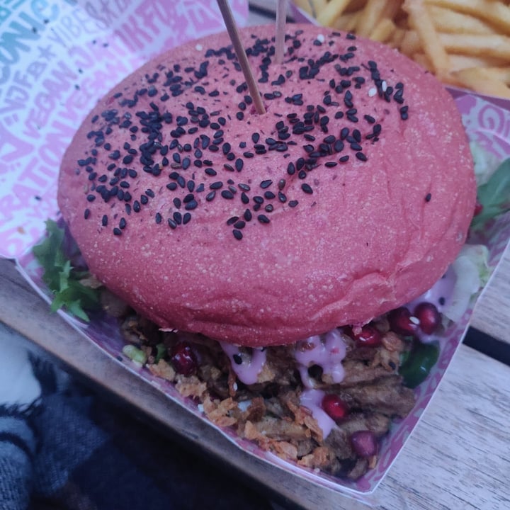 review photo of Vegan Junk Food Bar Beastie Burger shared by @aliceciao on 14 Apr 2022 - review