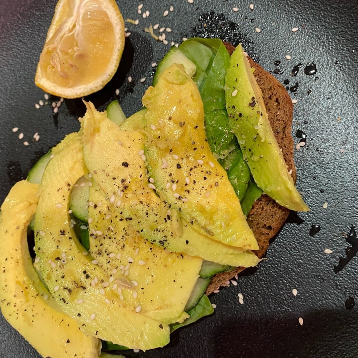photo of Mugg & Bean Avo on Toast shared by @ftc on  16 Dec 2021 - review