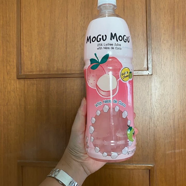photo of Mogu mogu 25% Lychee Juice wuth Nata de Coco shared by @piggy-egg on  10 Oct 2022 - review