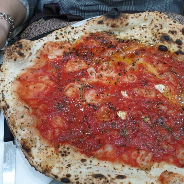 photo of L' Antica Pizzeria Da Michele Pizza Marinara shared by @pimlico83 on  08 Dec 2021 - review
