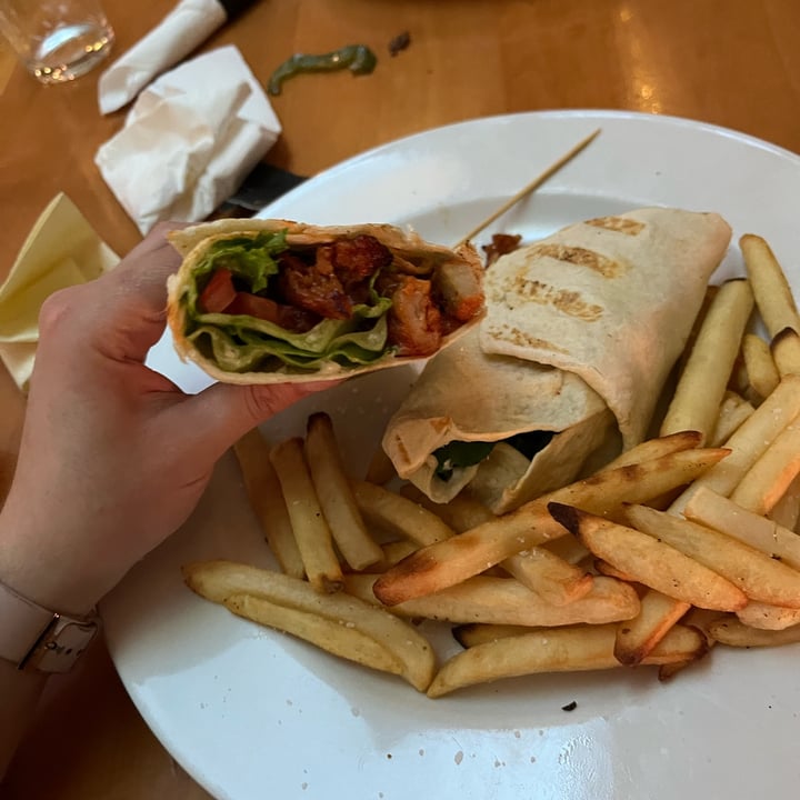photo of The Wallflower Lemongrass Chicken Wrap shared by @spearl on  20 May 2022 - review