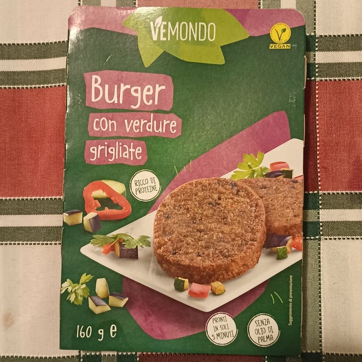 photo of Vemondo Burger con Verdure Grigliate shared by @vegrac on  11 Mar 2022 - review