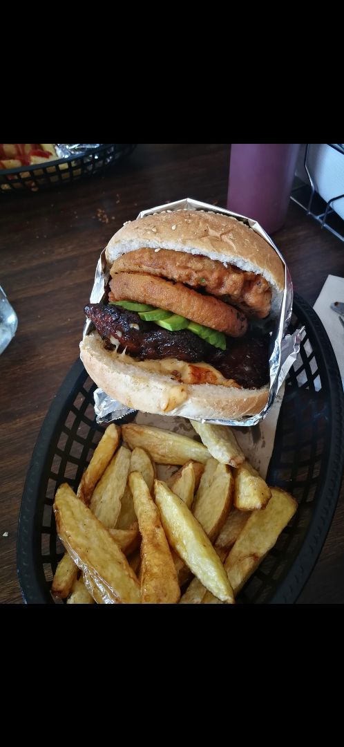 photo of Vg Burger La Satánica shared by @camila1986 on  27 Jan 2020 - review