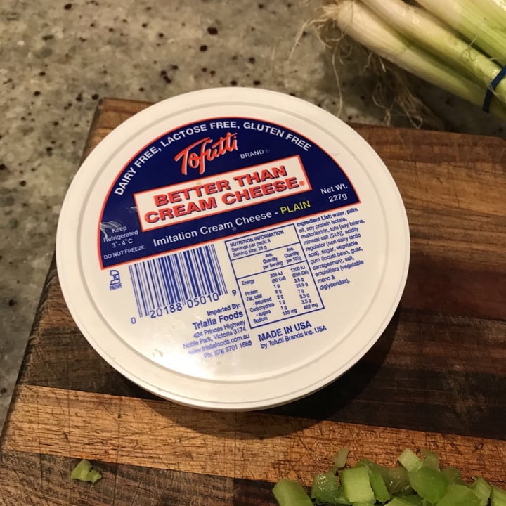 review photo of Tofutti Better Than Cream Cheese shared by @susannah on 19 Aug 2019 - review