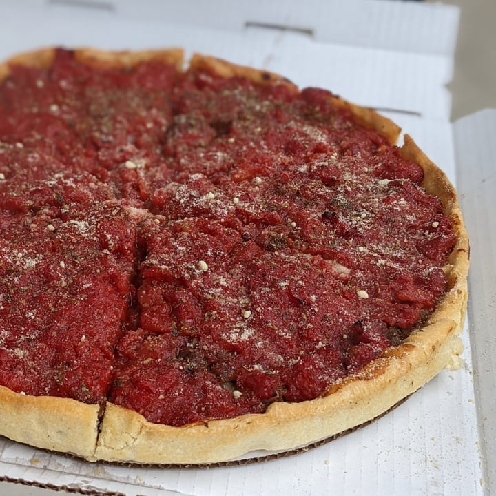 photo of My Pi Pizza Vegan Deep-Dish Sausage Pizza shared by @iszy on  10 Oct 2022 - review