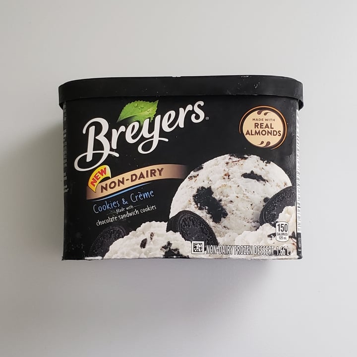 photo of Breyers Non-Dairy Oreo Cookies and Cream Ice Cream shared by @all1za on  21 Jun 2020 - review
