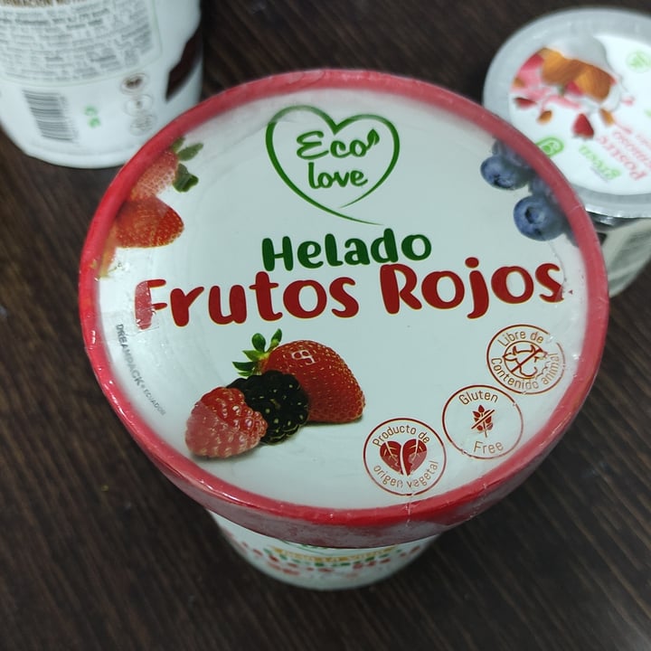 review photo of Ecolove Helado de Frutos Rojos shared by @carope02 on 18 Jun 2022 - review