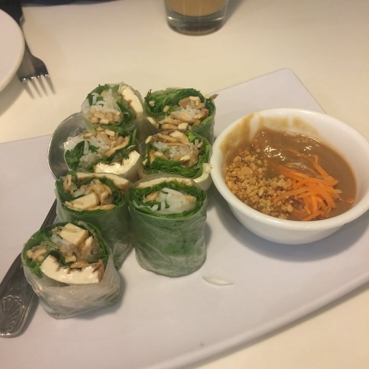 photo of Golden Era Spring rolls shared by @ilovegoats on  08 Sep 2019 - review
