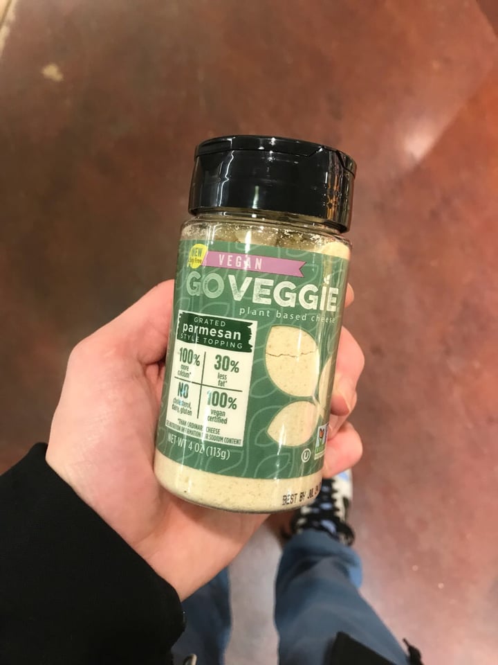 photo of GO VEGGIE Vegan Parmesan Grated Topping shared by @tryingveganwithmario on  24 Nov 2018 - review