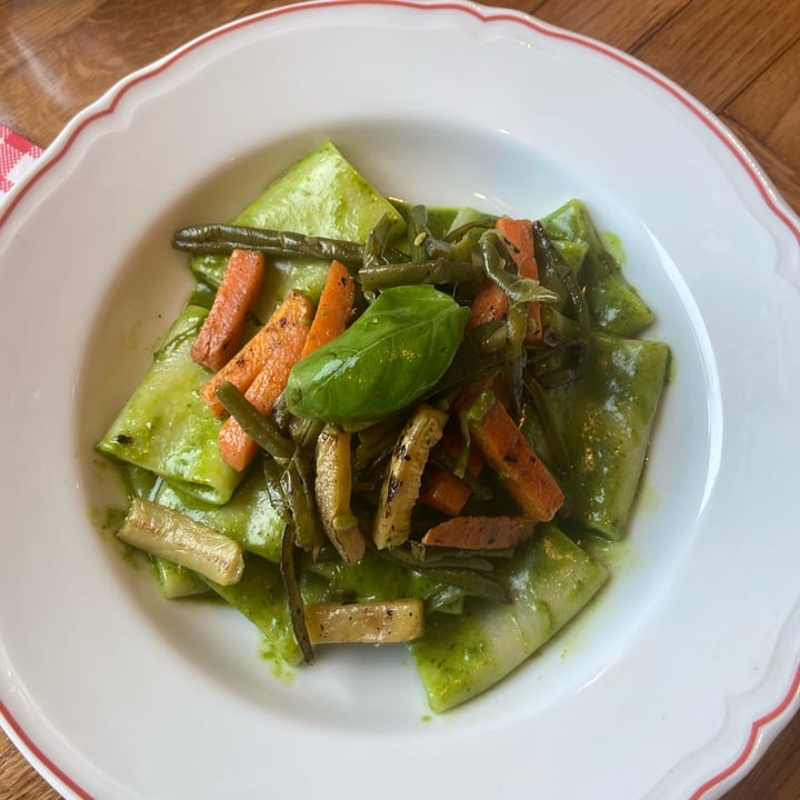 photo of miscusi paccheri con pesto e verdure shared by @chiacampo on  10 Mar 2022 - review
