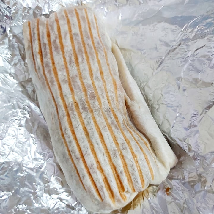 photo of Stuff'd Impossible Burrito shared by @herbimetal on  27 Oct 2021 - review