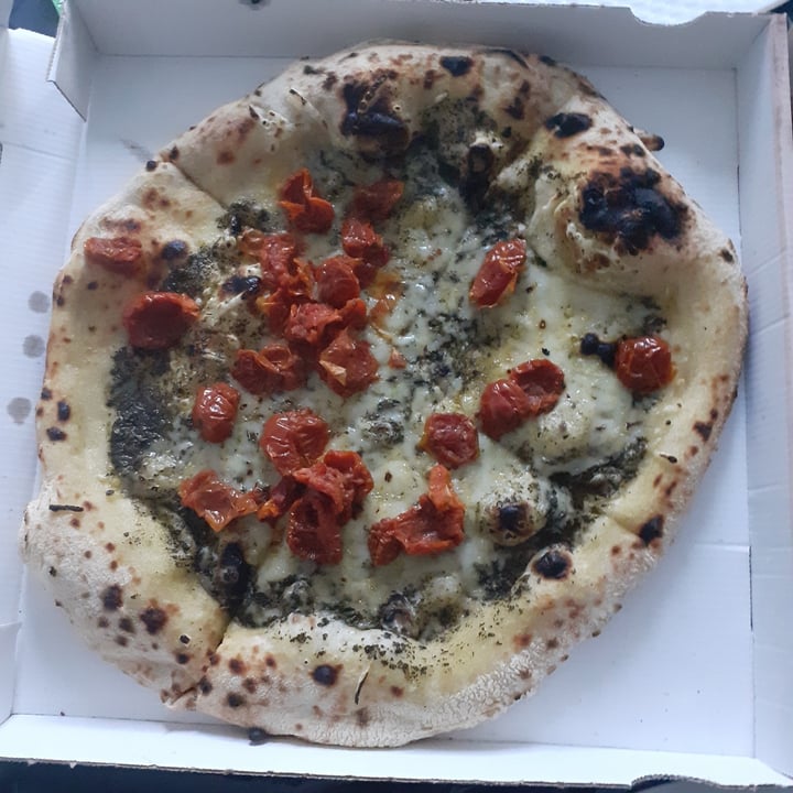 photo of 480grad neapolitan Pizza & Bar Pizza Pesto shared by @daniela325 on  07 Sep 2022 - review