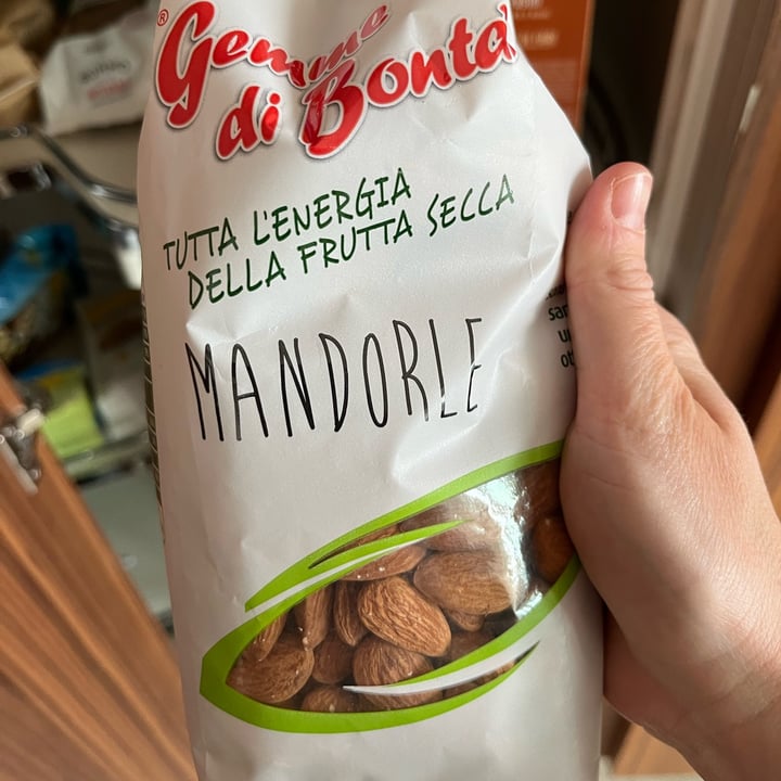 review photo of Gemme Di Bontà Mandorle shared by @chiarafili on 01 May 2022 - review