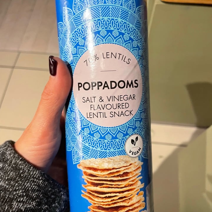 review photo of Woolworths Food 70% Lentils poppadoms salt & vinegar flavoured lentil snack shared by @chantellekylie on 06 Sep 2021 - review