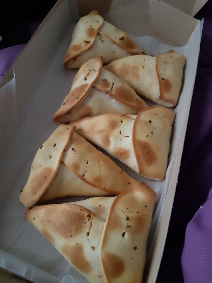 photo of Posta de Campo - Trejo Empanadas tipo arabes de soja texturizada. shared by @brenfar on  02 Mar 2020 - review