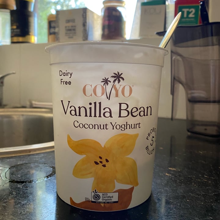 photo of Coyo Vanilla Bean Organic Coconut Yogurt shared by @plantbasedlover on  07 Dec 2021 - review