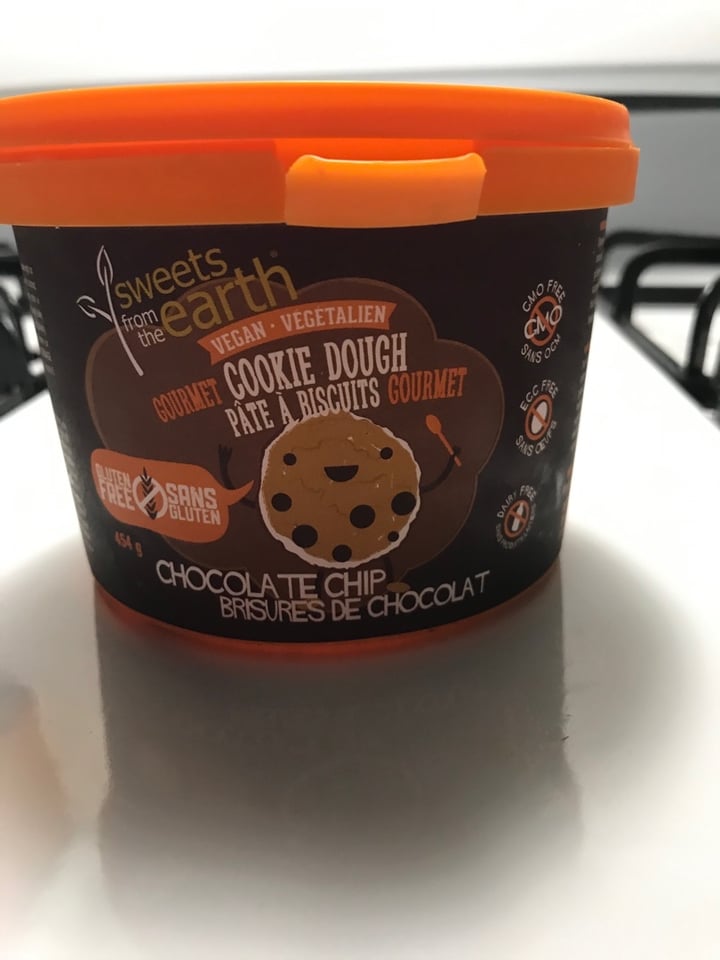 photo of Sweets from the Earth Chocolate Chip Cookie Dough shared by @llovevegan on  07 Apr 2020 - review
