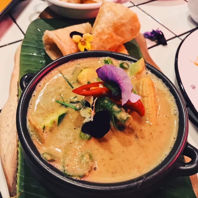 Photo of the dish “Green Curry With Roti”