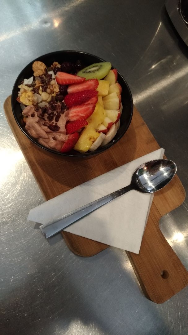 photo of Oikos Cafe Triple Choc Acai Bowl shared by @lattebinch on  30 Nov 2018 - review