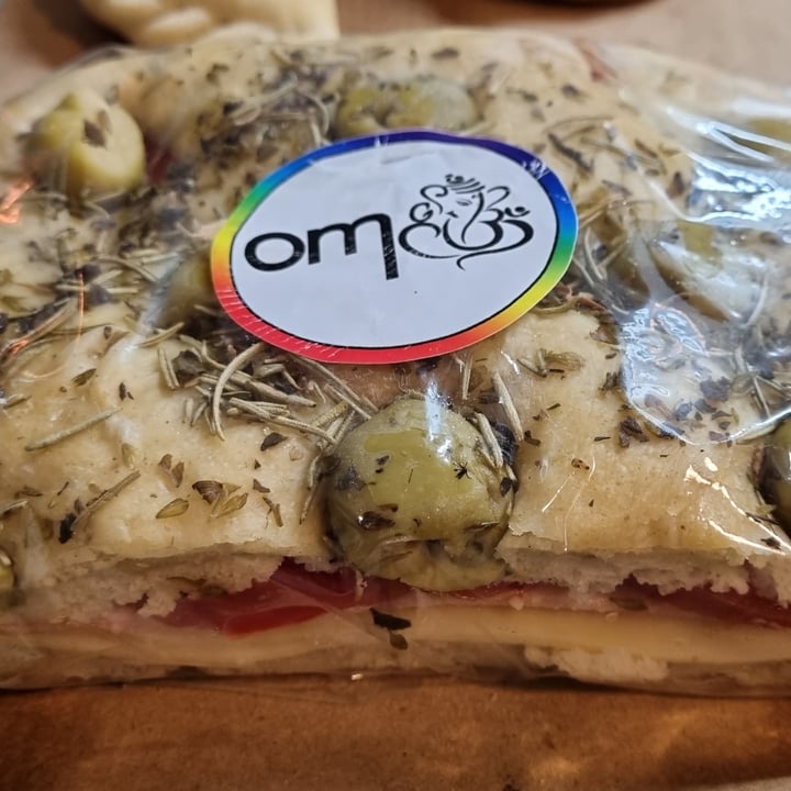 photo of OM - Vegan Coffe Shop & Beer Sándwich de focaccia shared by @beto71 on  01 Apr 2021 - review