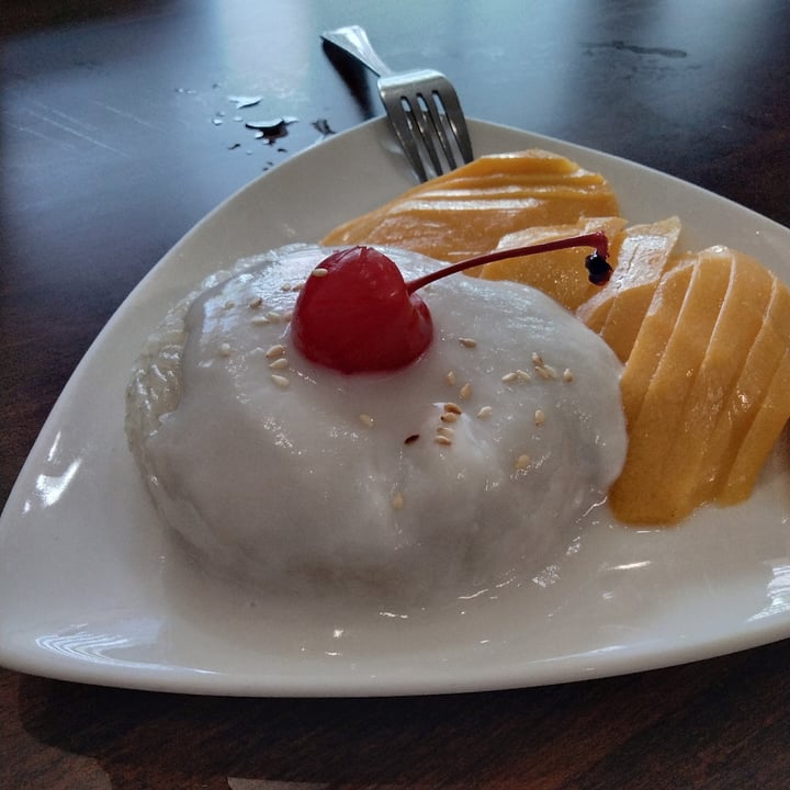 review photo of Sunny Thai Sticky Rice with Mango shared by @cobbeys on 16 Apr 2022 - review