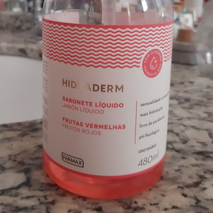 photo of Hidraderm Sabonete Líquido Frutas Vermelhas shared by @fernandadc on  23 Apr 2022 - review
